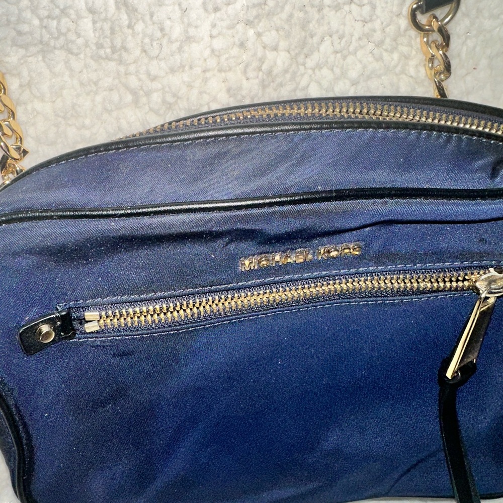 Michael Kors Blue Crossbody Bag with Sleek Design